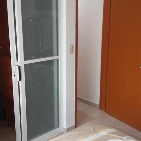 Casa Privada Para Descanso, Se Renta Para 8 Personas Completa Y Tambien Por Habitacion Con Bano Privado Para 2 O 4 Personas Compartiendo Areas Comunes Cuernavaca Exterior foto