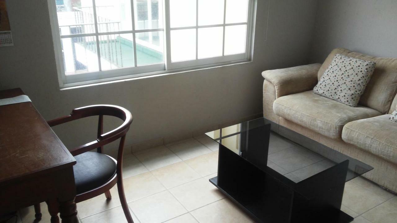 Casa Privada Para Descanso, Se Renta Para 8 Personas Completa Y Tambien Por Habitacion Con Bano Privado Para 2 O 4 Personas Compartiendo Areas Comunes Cuernavaca Exterior foto