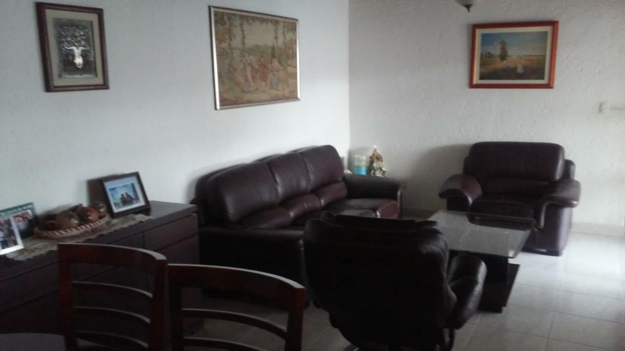 Casa Privada Para Descanso, Se Renta Para 8 Personas Completa Y Tambien Por Habitacion Con Bano Privado Para 2 O 4 Personas Compartiendo Areas Comunes Cuernavaca Exterior foto
